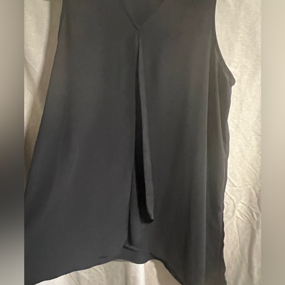 Apt. 9 sleeveless asymmetrical black blouse. Slits on both sides, large - Picture 2 of 8